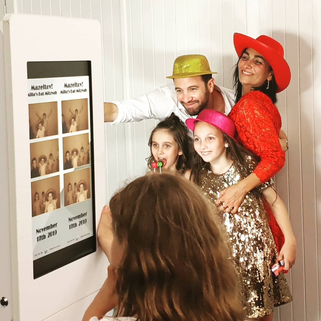 75246769_774548356327514_6191460734623285248_n